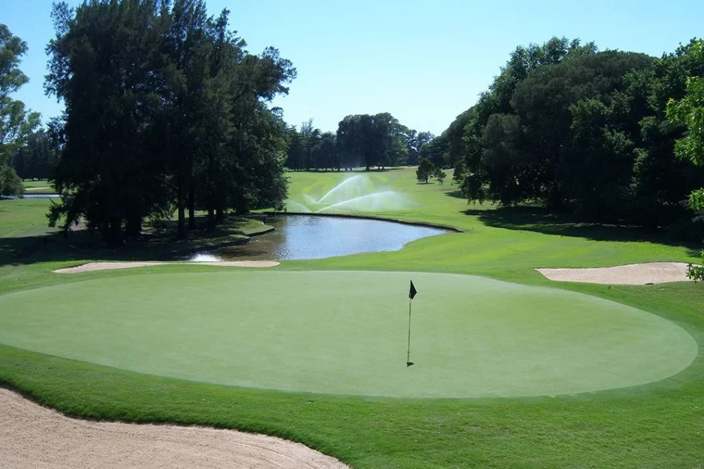 05. OLIVOS GOLF CLUB